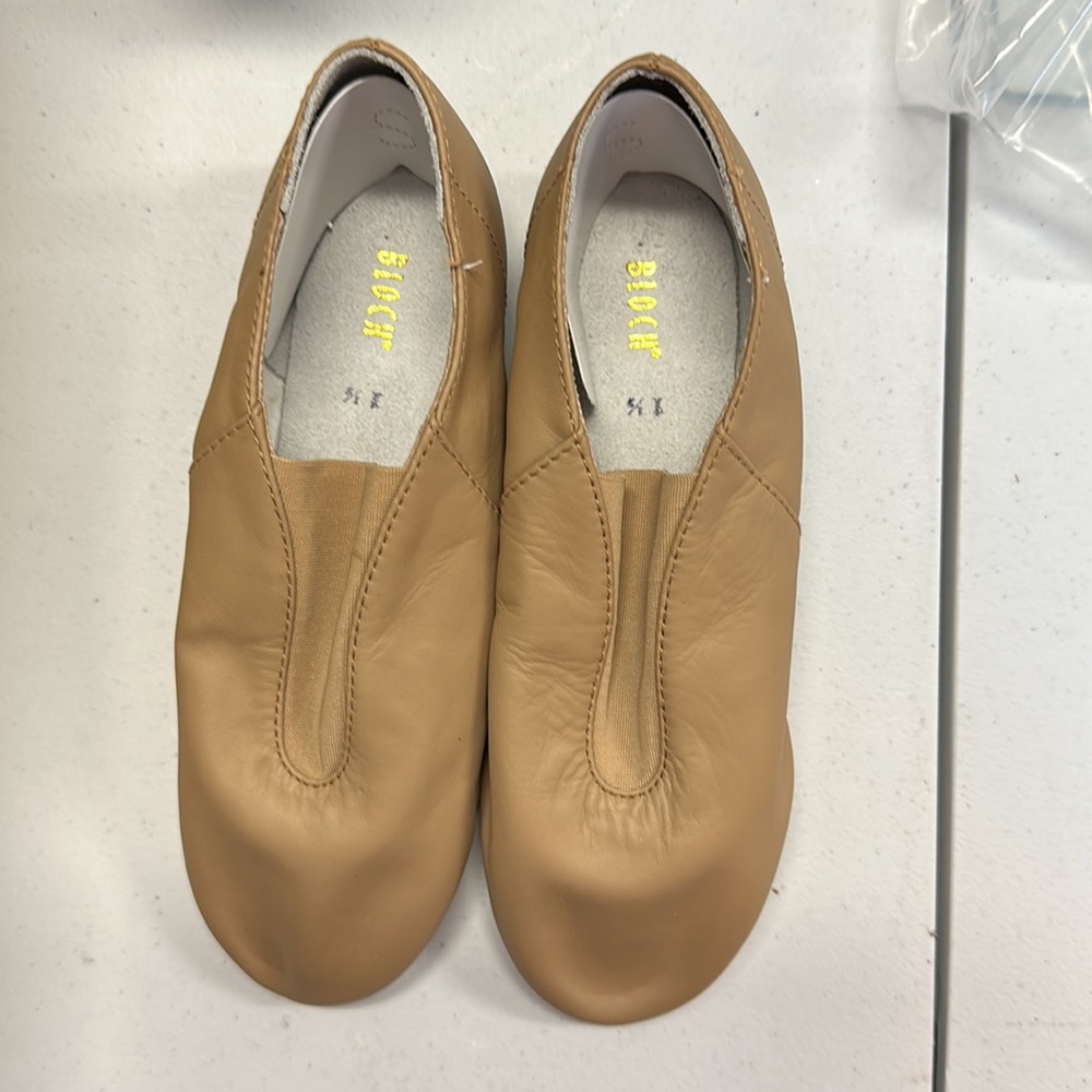 Leo Jazz Sandal by Bloch - Picture 3 of 6